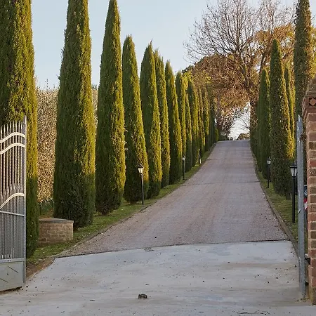 Podere Fontegallo 아파트호텔 4*