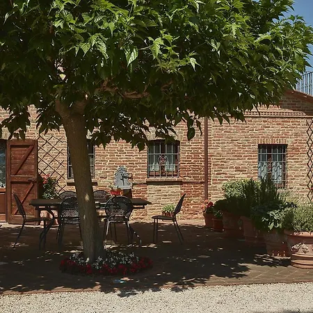 Podere Fontegallo アパートホテル 4*