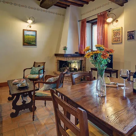 Podere Fontegallo 아파트호텔 4*