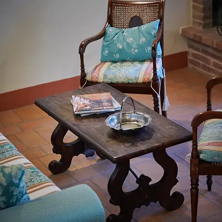 Podere Fontegallo 아파트호텔 4*